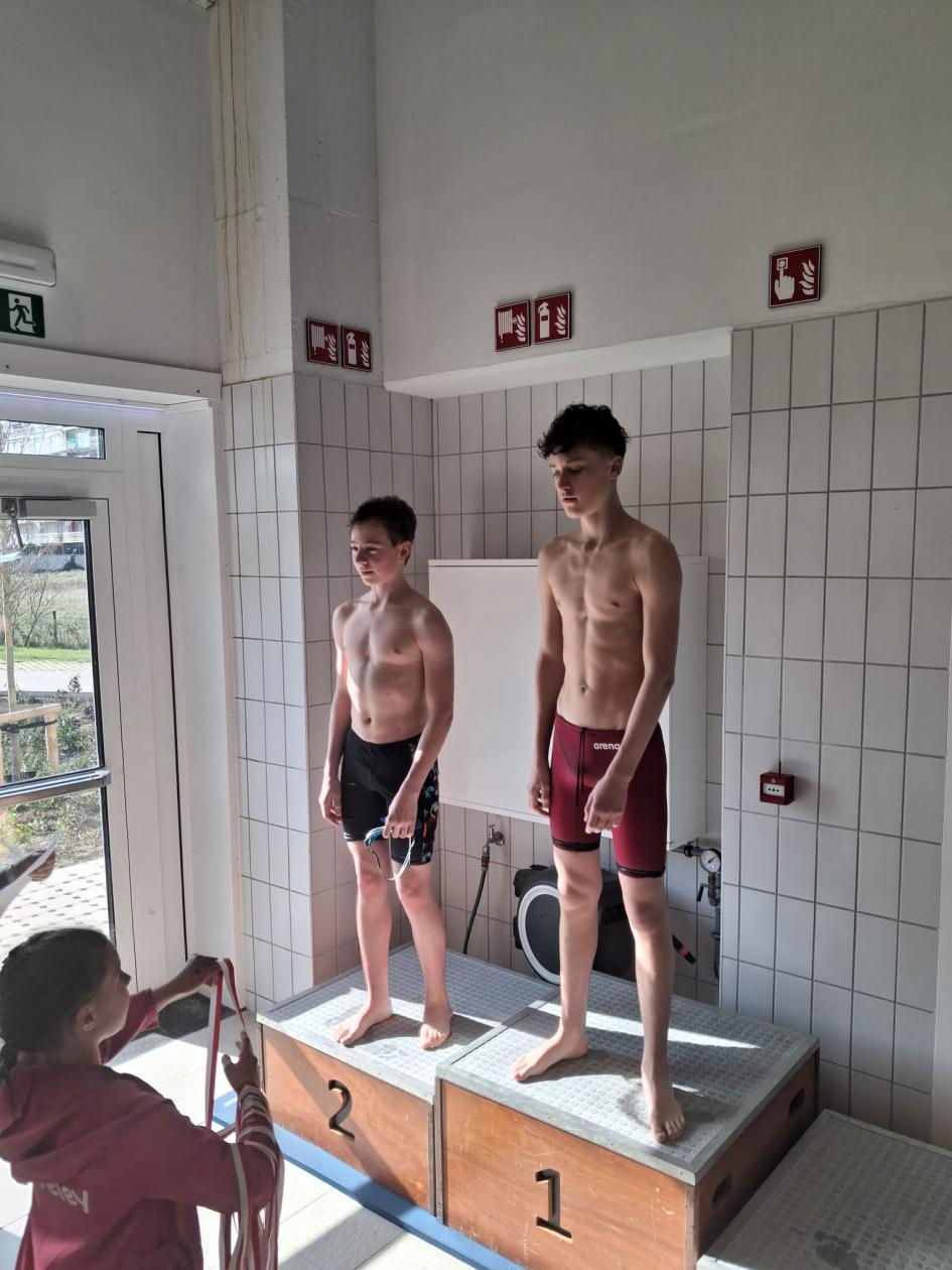 ZIB-zwemmers tonen inzet op Provinciale Leeftijdskampioenschappen in Blankenberge